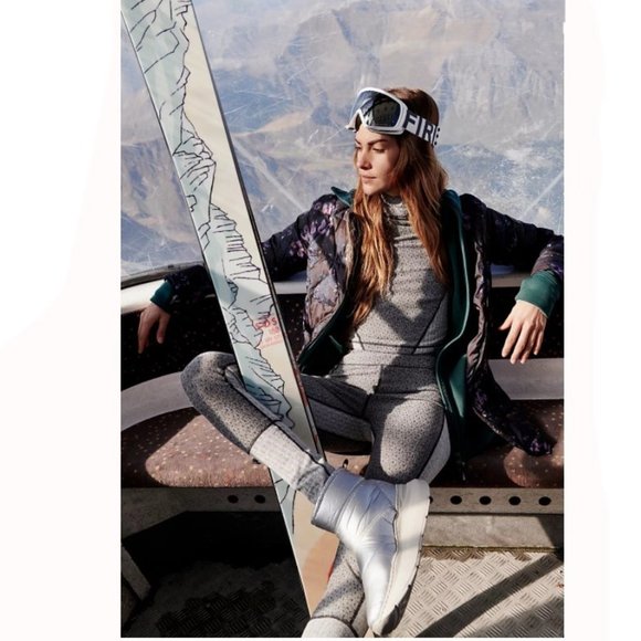 Free People SNOW TO SURF quilted puffer boots 7M - Picture 4 of 6